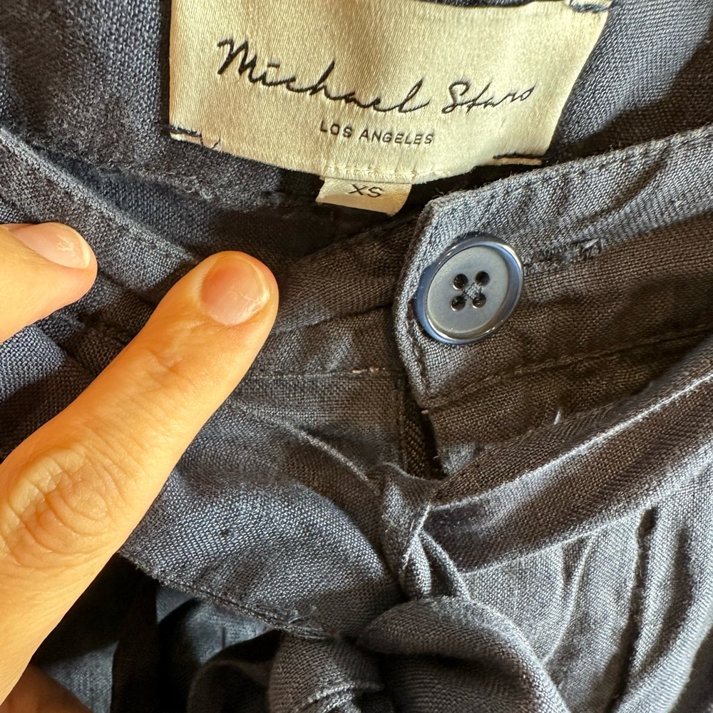 Michael Stars LinenTie-Front High Waist Shorts - Picture 2 of 4